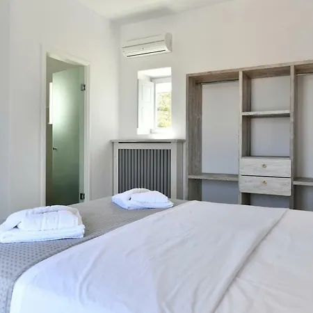 Villa Nisides Kostos